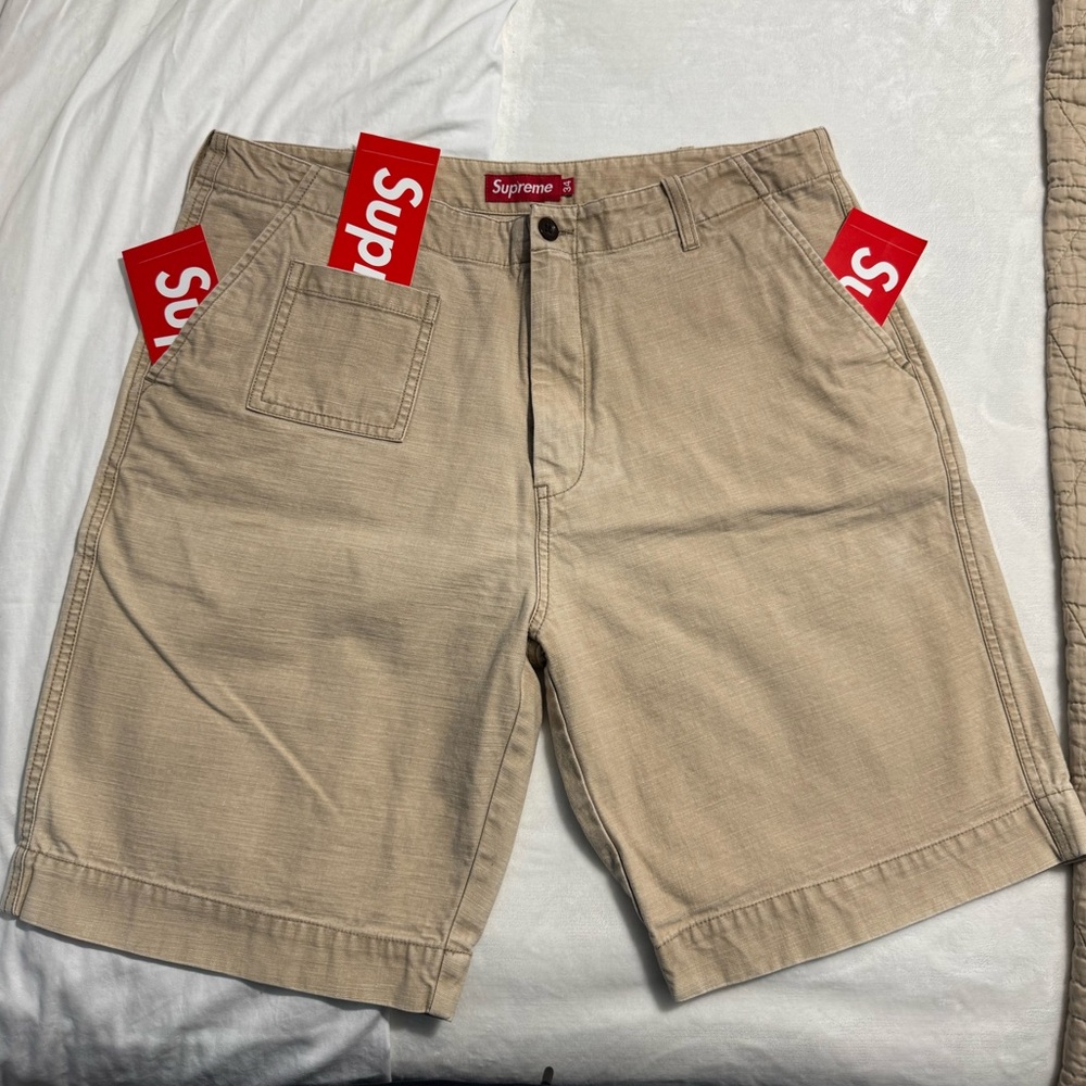 Supreme shorts 34